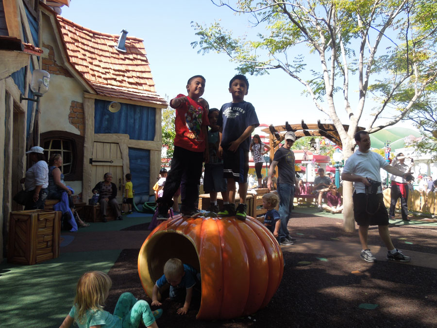 Disneyland Goofy's Playhouse in Toon Town